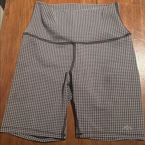 ALO Yoga Black and White Houndstooth Bike Shorts